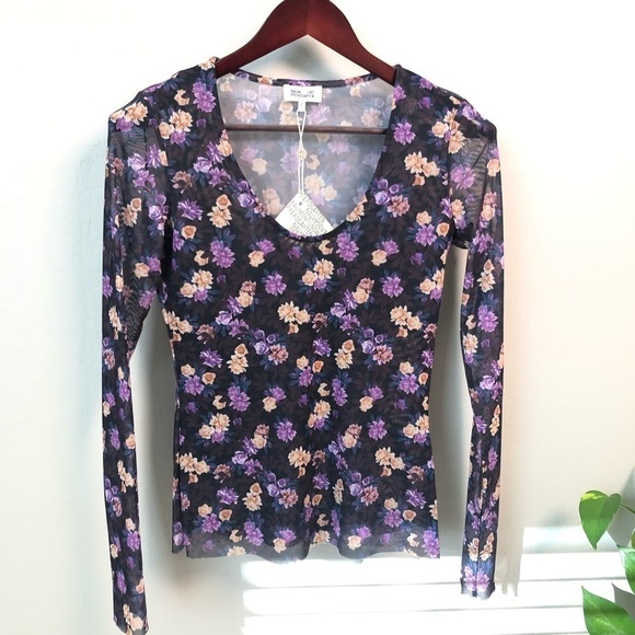 BAUM UND PFERDGARTEN Jenilyn Floral Mesh Top long sleeve, purple, size S NWT - Picture 7 of 15